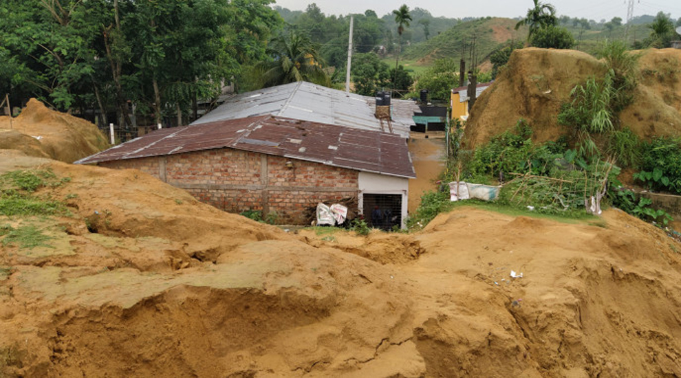 আসছে বর্ষা, সিলেটের বিয়ানীবাজারসহ ভূমিধসের আশঙ্কা...