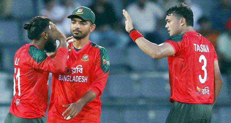 দ্রুত কাউকে আকাশে তুলবেন না, নিচেও নামাবেন না: সালাউদ্দিন