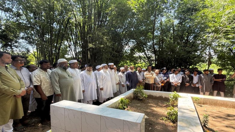 বিয়ানীবাজারে শহীদ সাংবাদিক তুরাবের কবর জ