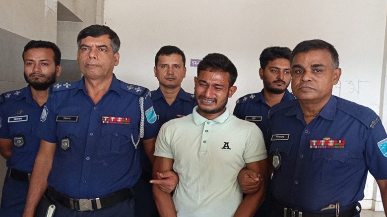 তৃতীয় শ্রেণির শিক্ষার্থী ধ র্ষ ণ, যুবকের