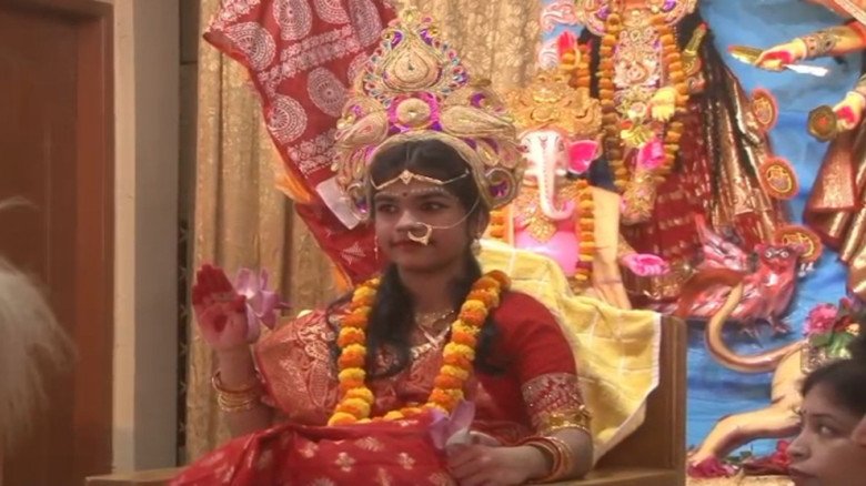 হবিগঞ্জে কুমারী পূজায় দর্শনার্থীদের উপছেপড়া ভীড়