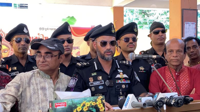 দুর্গাপূজার নিরাপত্তায় এসআরবি-৯-এর বিশেষ নজরদারি, মাঠে বোমা নিষ্ক্রিয়করণ দল