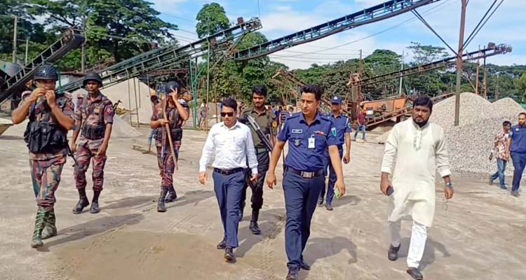 জাফলংয়ে আরও ৭৭ পাথর ভাঙার মেশিনের বিদ্যুৎ সংযোগ বি...