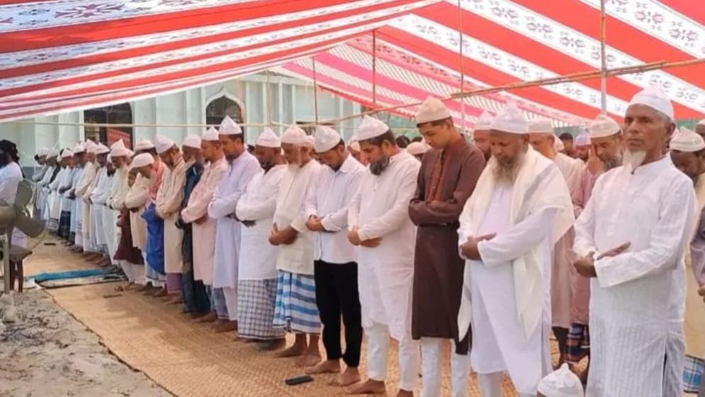 মতলবের ১৩ গ্রামে ঈদুল আজহা উদযাপিত...