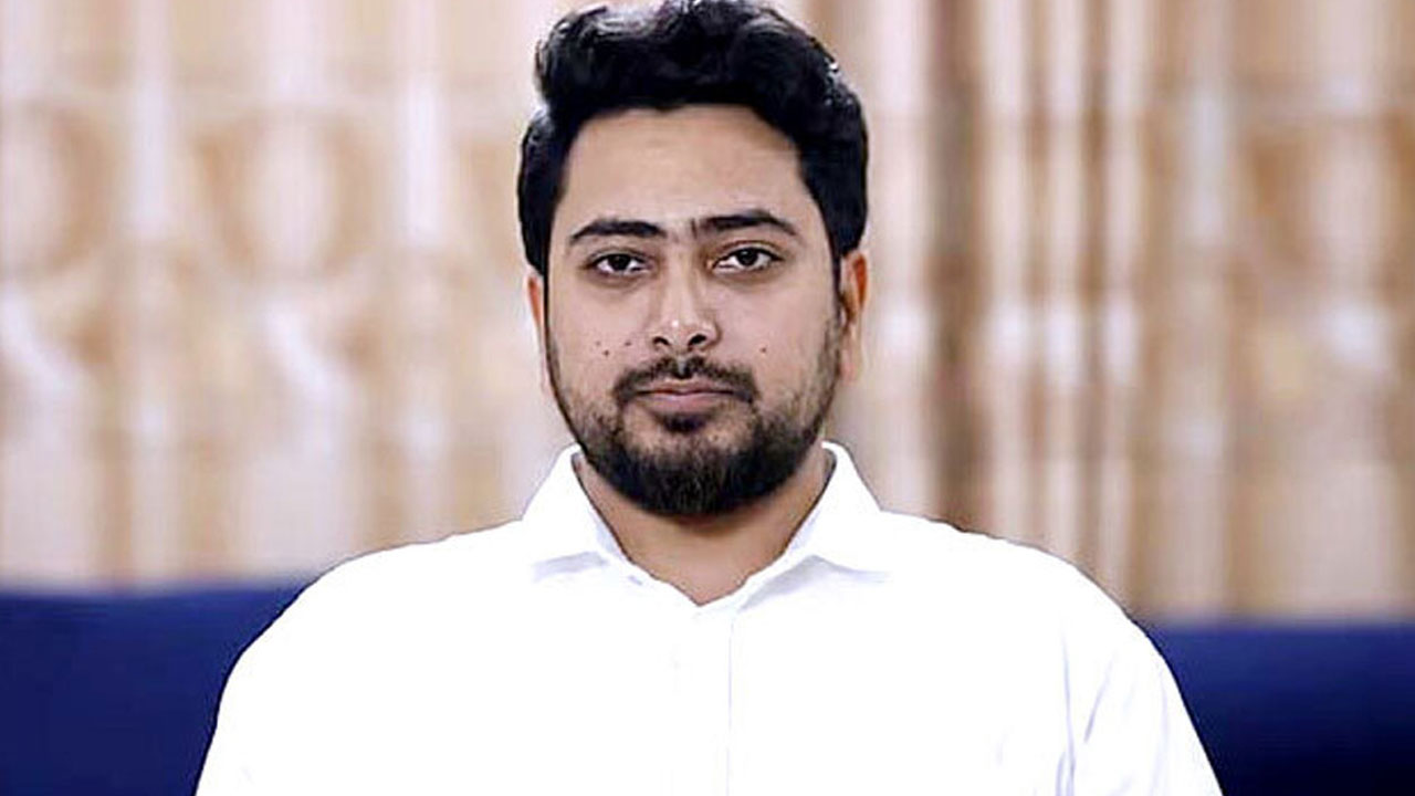 এবার নাহিদ ইসলামের প্রার্থিতা বাতিল চেয়ে রিট...
