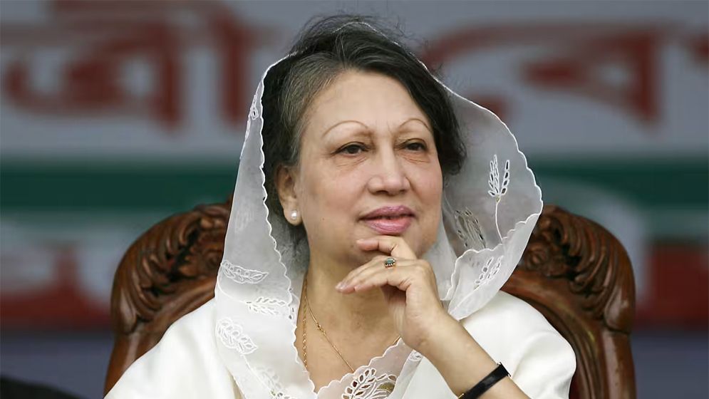 যে তিন মেয়াদে প্রধানমন্ত্রী ছিলেন খালেদা জিয়া...