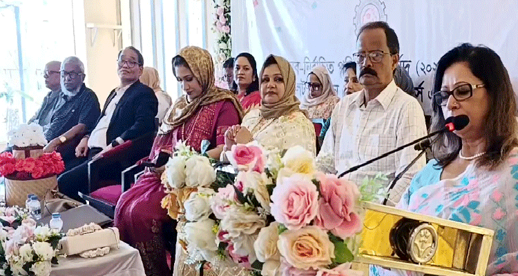 সমতা ও মর্যাদার ভিত্তিতে নারীদের অর্থনৈতিক স্বাবলম্বী করে তুলতে হবে