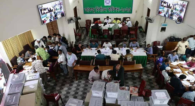‘জাকসু নির্বাচনের ফল সন্ধ্যা ৭টার মধ্যে ঘোষণা হতে পারে’