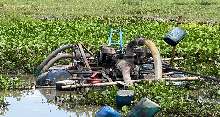 নবীগঞ্জে অবৈধ বালু উত্তোলনে দেড় লাখ টাকা জরিমানা