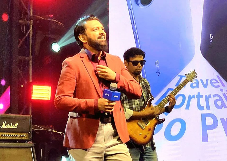 আঘাত নয়, ভালোবাসা নিয়েই বিদায় নিতে চাই— সংগীতশিল্পী তাহসান খান