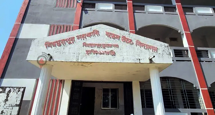 সুনামগঞ্জে বাংলা বই ছাড়া বছর পার সপ্তম শ্রেণির ৫৪ শিক্ষার্থীর